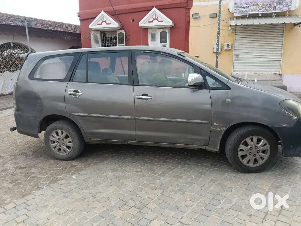 Toyota Innova 2.0 V 2009