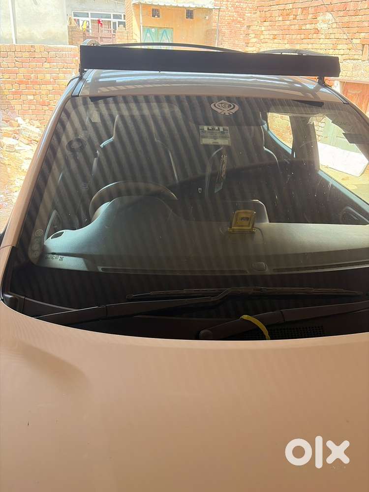 Hyundai Aura 2025 Petrol 40000 Km Driven