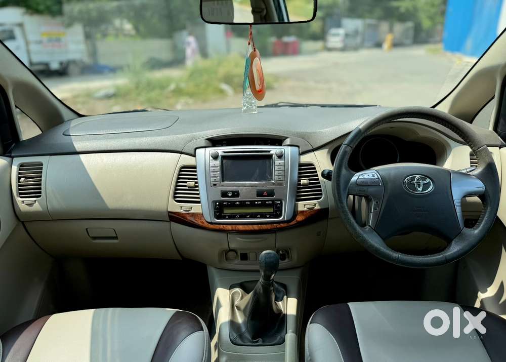 Toyota Innova 2.5 V 7 Str, 2014, Diesel