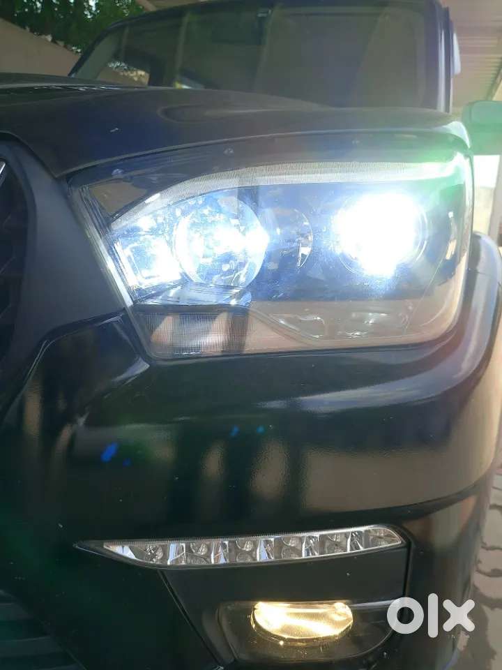 Mahindra Scorpio Classic, 2026, Diesel