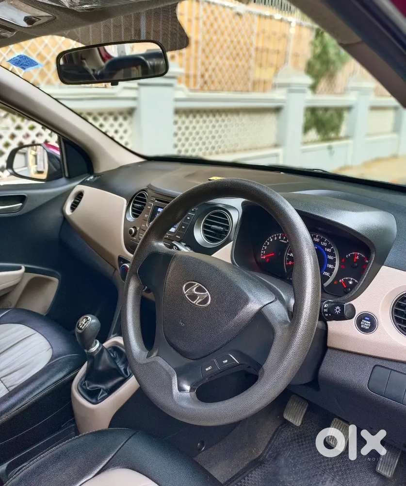 Hyundai I10 Grand 2014 Sportz 1stowner Button Start Showroom Condition