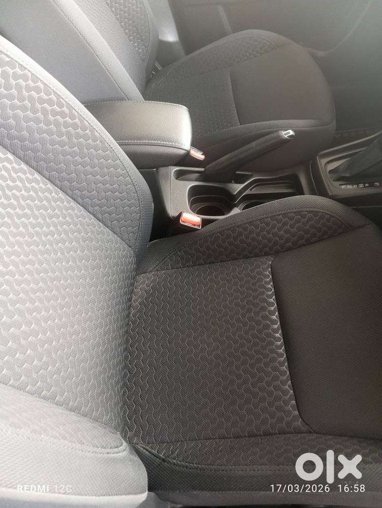 Maruti Suzuki Brezza Zxi Plus At, 2020, Petrol