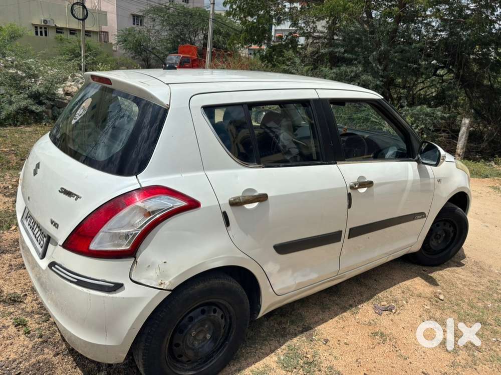 Maruti Swift Petrol 2012