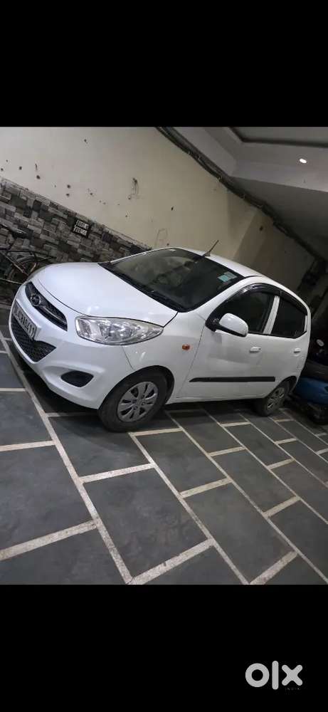 Hyundai I10 Nov - 2013 60000 Km Driven