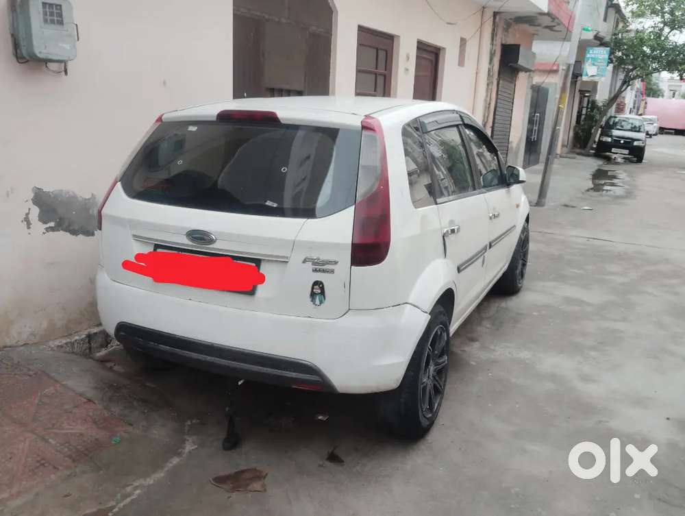 Ford Figo Diesel Zxi 2012 Km Driven