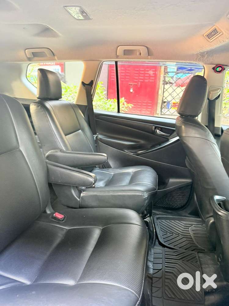 Toyota Innova Crysta 2.4 Gx Mt, 2019