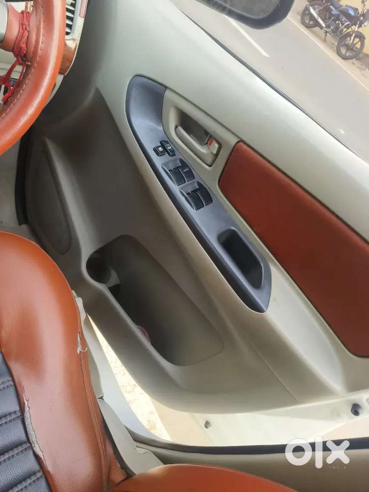 Toyota Innova 2010 Diesel Well Maintained