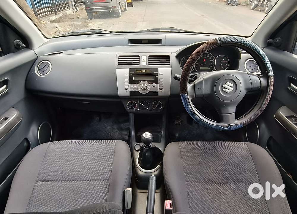Maruti Suzuki Swift Vxi Glory Limited Edition, 2011, Petrol