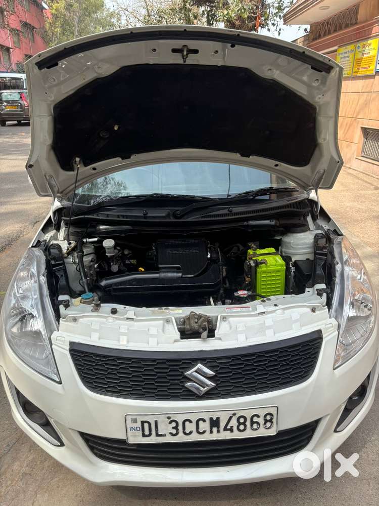 Maruti Suzuki Swift Lxi Optional-o, 2017, Petrol