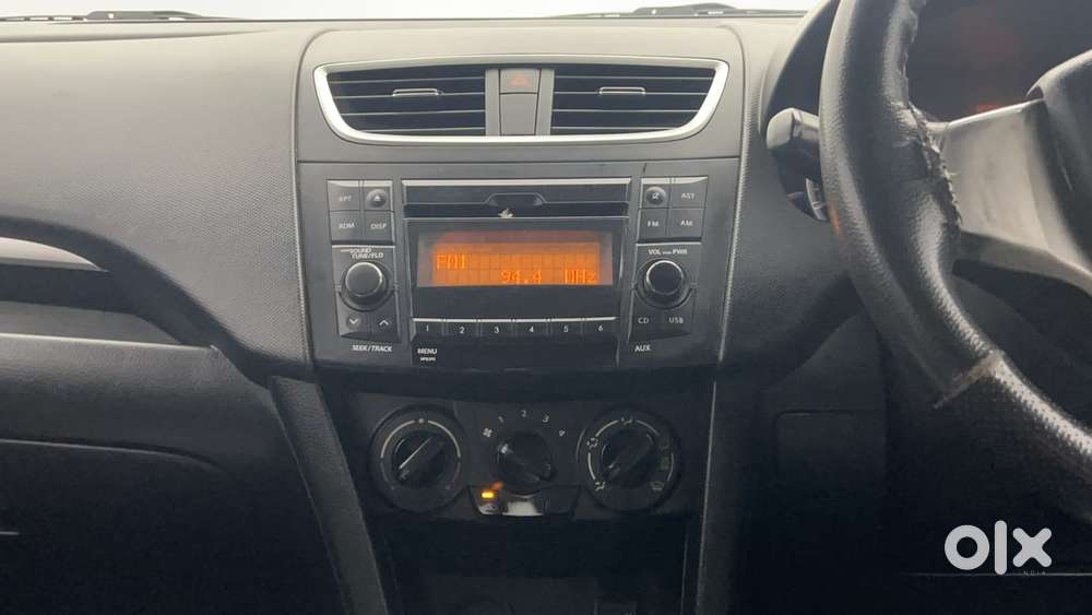 Maruti Suzuki Swift Vvt Vxi, 2016, Petrol