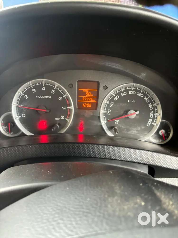 Maruti Suzuki Swift Vxi Petrol 2014