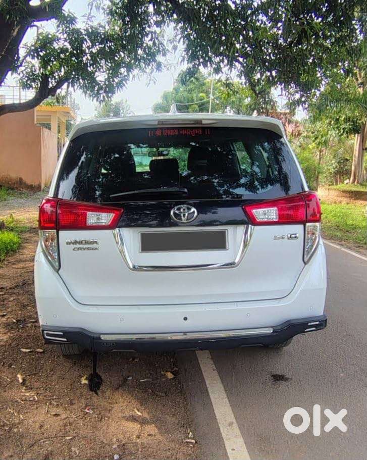 Toyota Innova Crysta 2.4 G Mt 8s, 2024, Diesel
