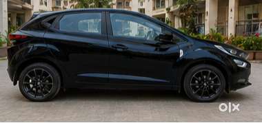 Altroz Xz+ Petrol 1.2 Rtn Dark Edition