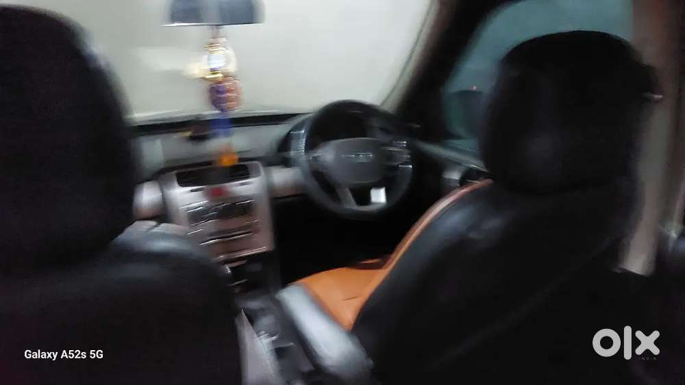 Tata Safari Storme 2018 Variant