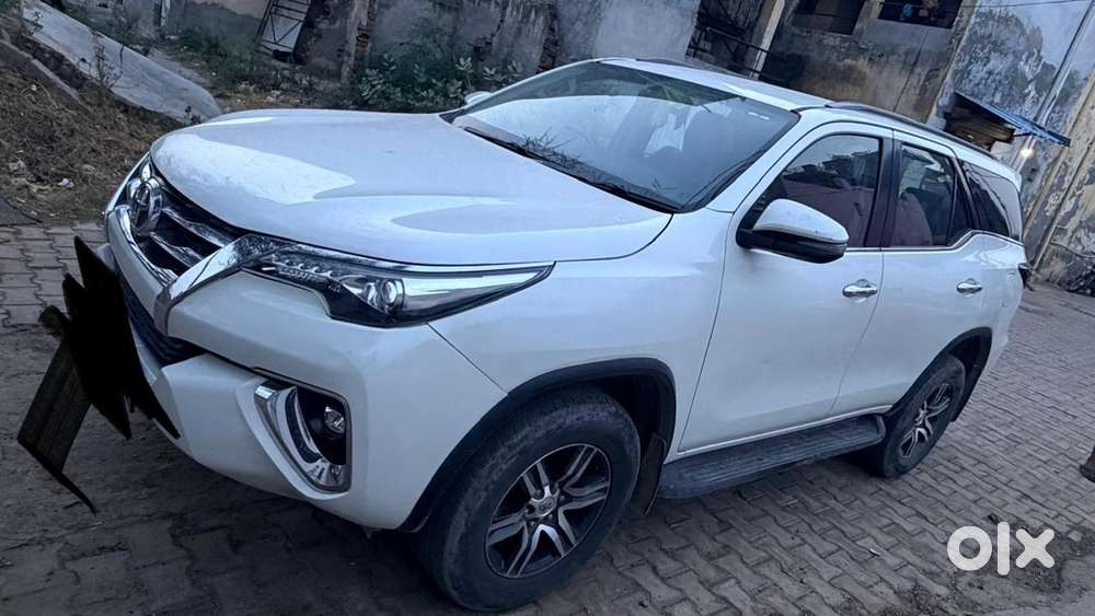 Toyota Fortuner Diesel 2018 Year Car