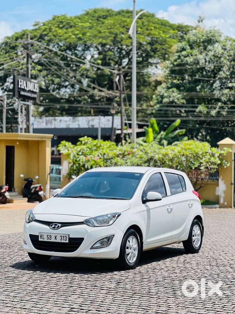 Hyundai I20 Sportz At 1.4, 2014, Petrol