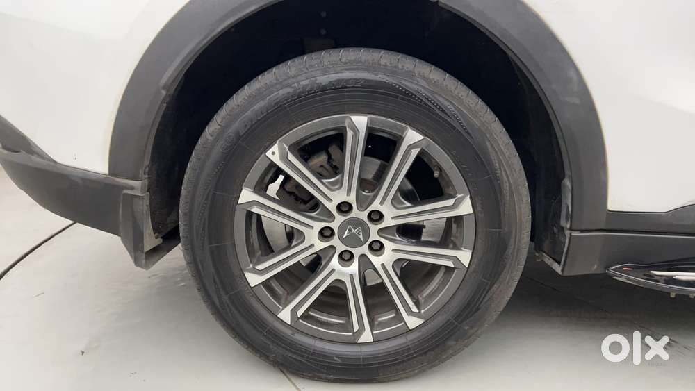 Mahindra Xuv700 2.2 Ax 7 Diesel At Luxury Pack Str, 2022, Diesel