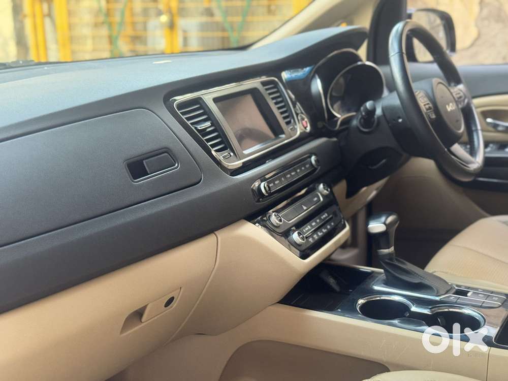 Kia Carnival Limousine Plus 7 Str, 2022, Diesel