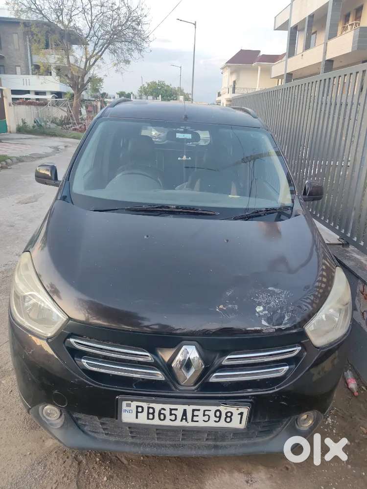 Renault Lodgy 2015 Diesel 65000 Km Driven