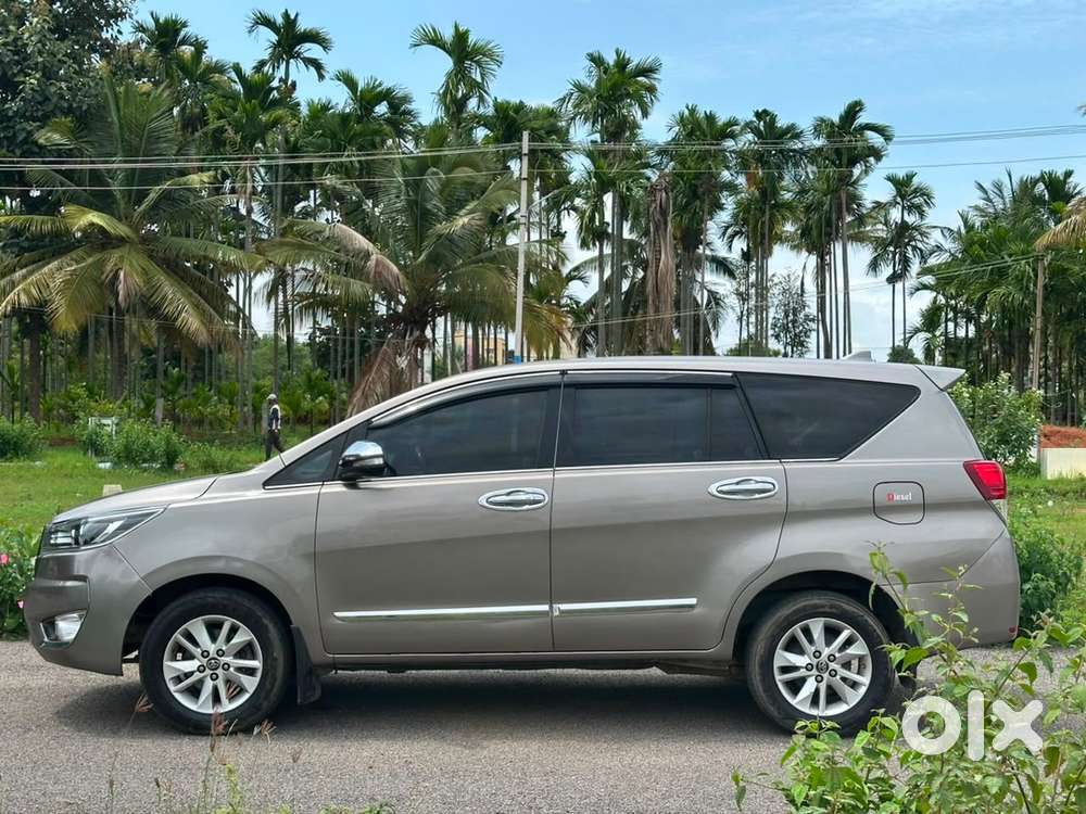 2016 Toyota Innova Crysta 2.4z