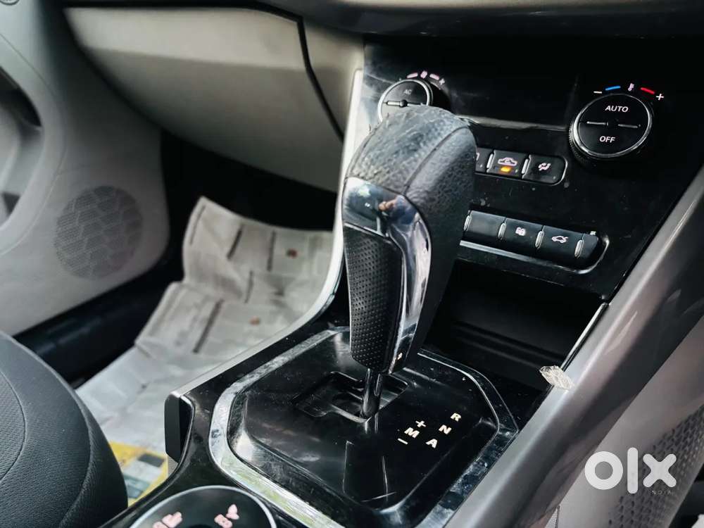 Tata Nexon 1.2 Revotron Xza Plus, 2019, Petrol