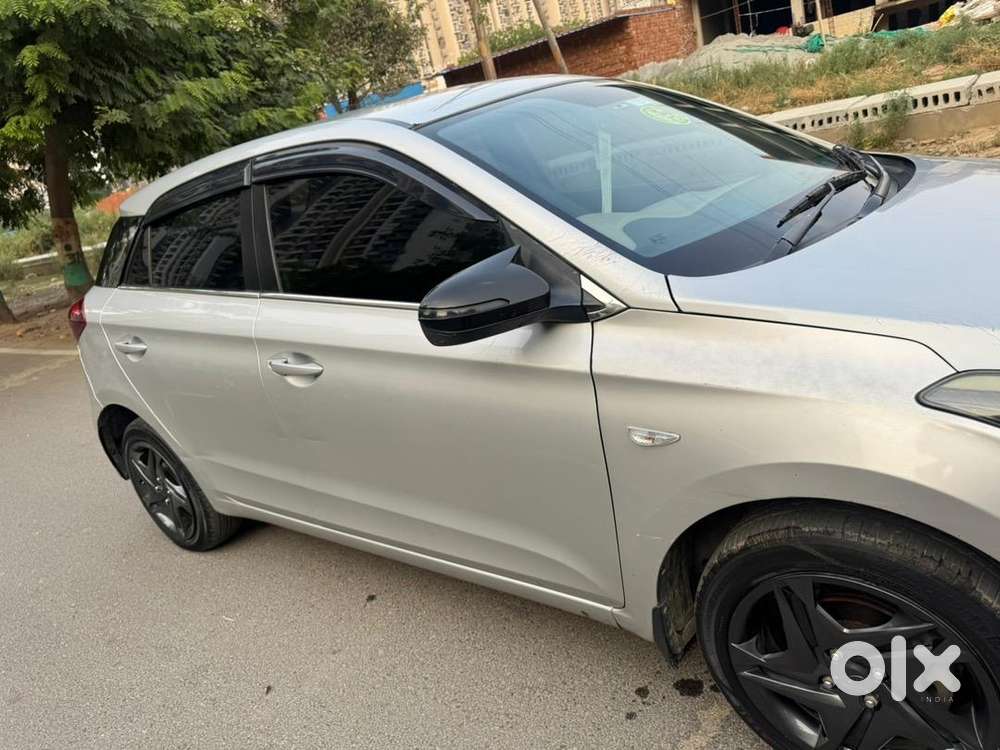 Hyundai I20 Magna Petrol + Cng 2016