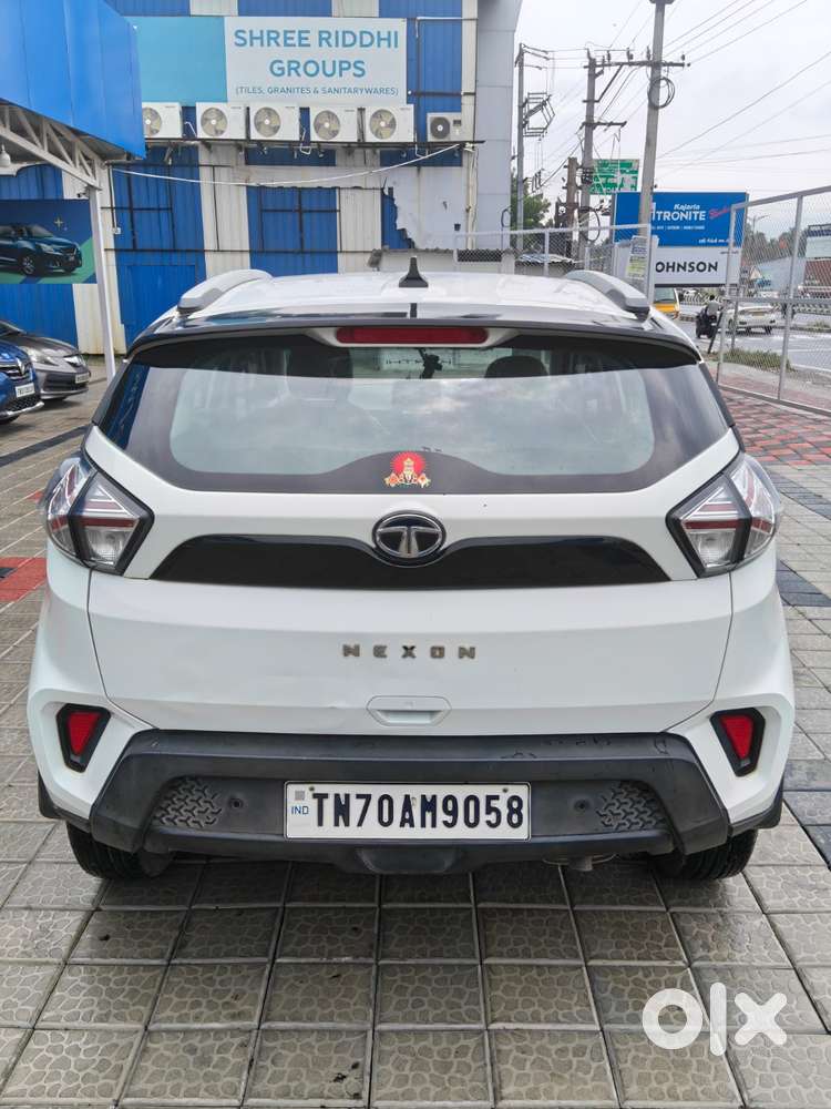 Tata Nexon 1.2 Revotron Xm Plus (s), 2023, Petrol