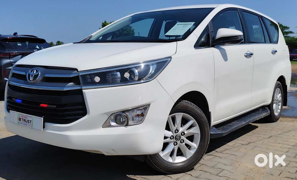 Toyota Innova Crysta 2.4 V 8 Str, 2017, Diesel