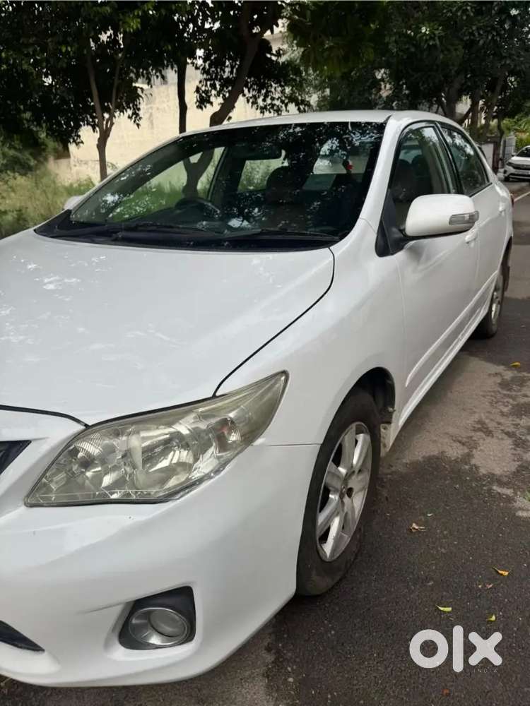 Toyota Corolla Altis 2012 Diesel Well Maintained