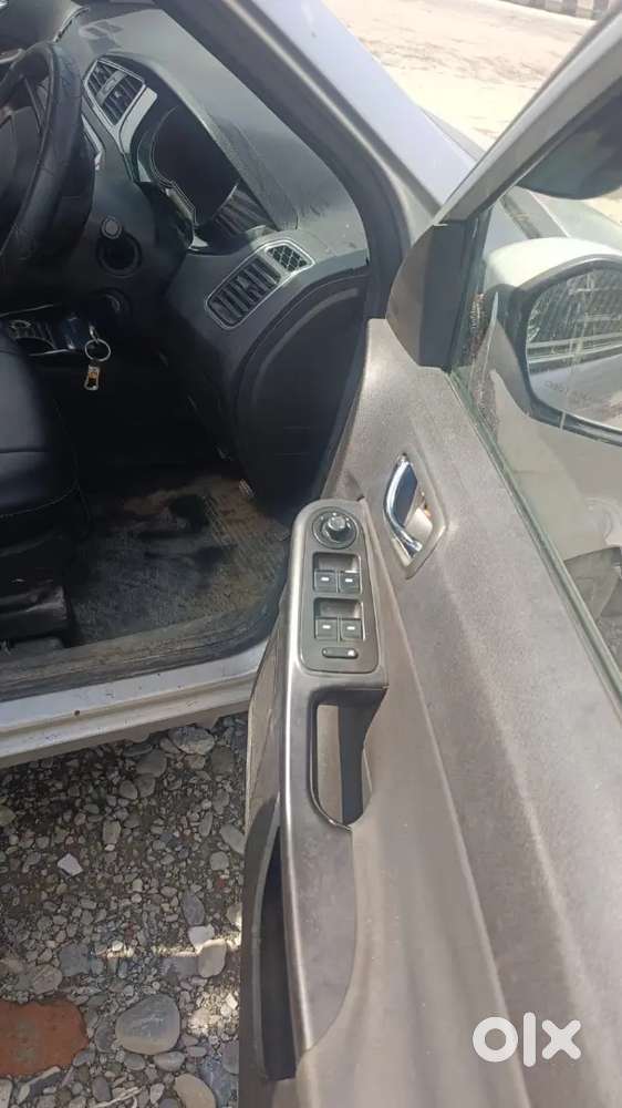 Tata Bolt 1.2 Xe 2016