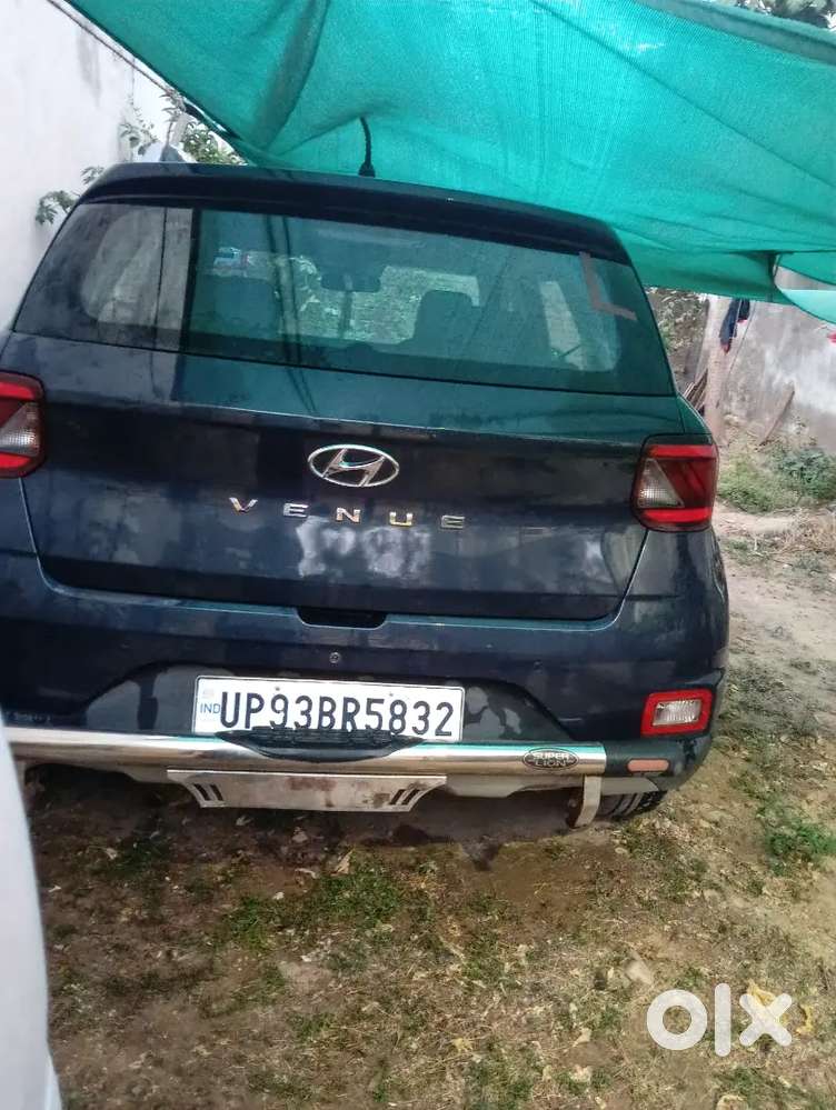 Hyundai Venue 2021 Petrol Well Maintained 13000 Km Driven.