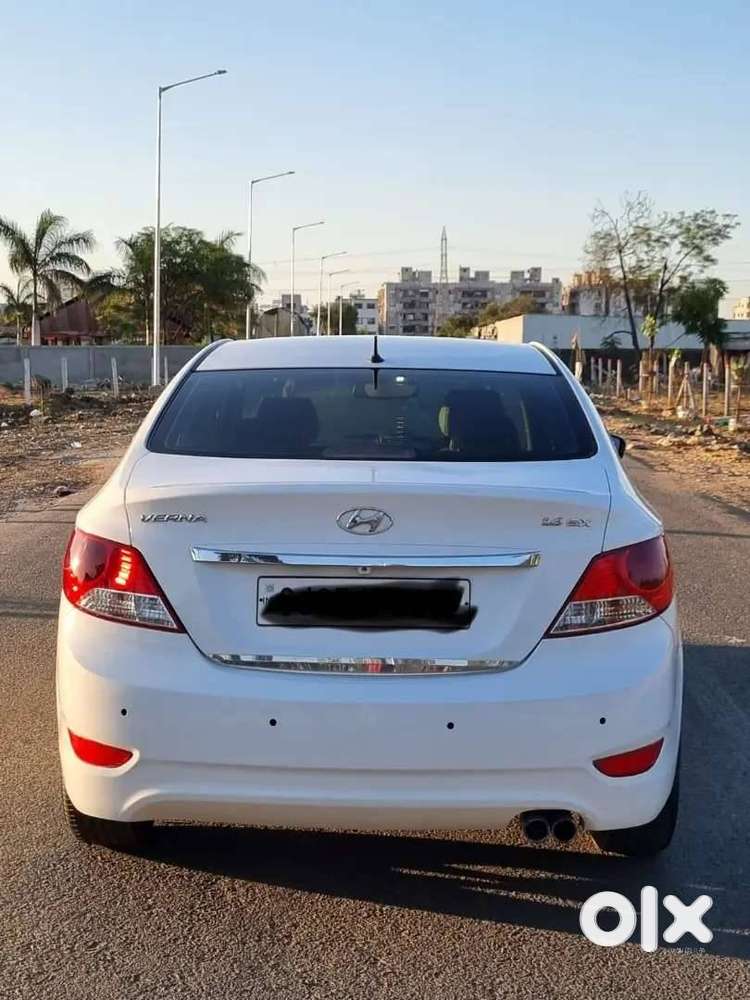 Hyundai Fluidic Verna