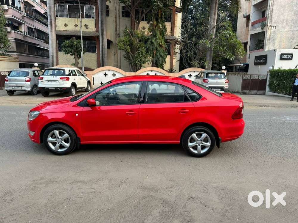 Skoda Rapid 1.6 Mpi Mt Elegance Plus, 2013, Petrol