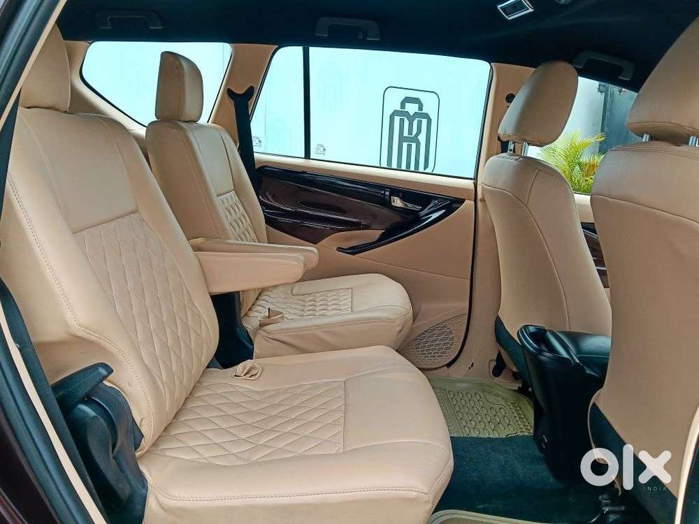 Toyota Innova Crysta 2.4 G Mt 7 Str, 2020, Diesel