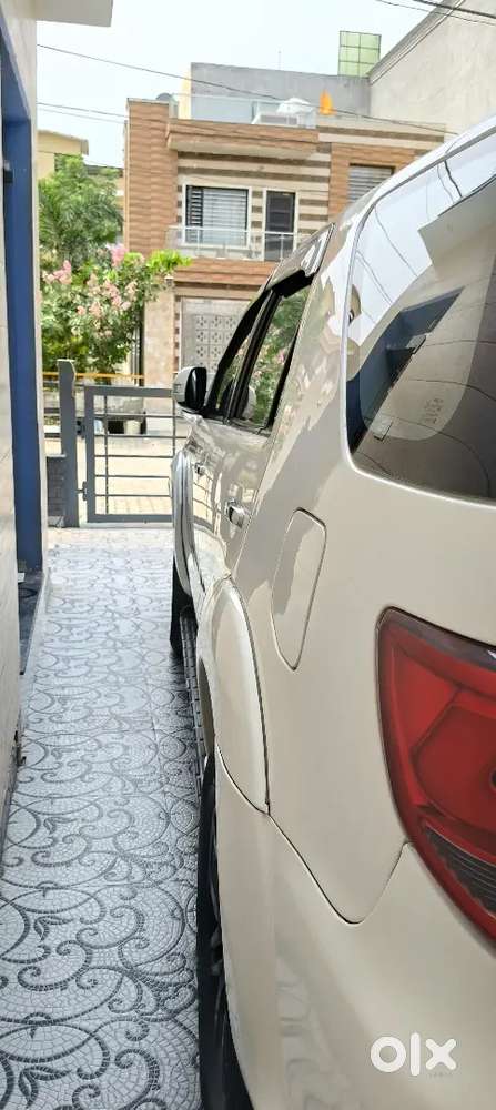 Toyota Fortuner 2014