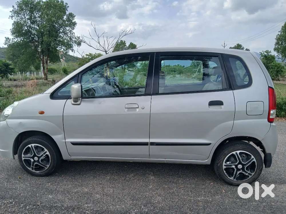 Maruti Suzuki Zen Estilo Vxi 2011model