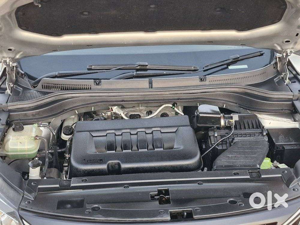 Mahindra Xuv700 2.2 Mx Diesel Mt 5 Str, 2022, Diesel