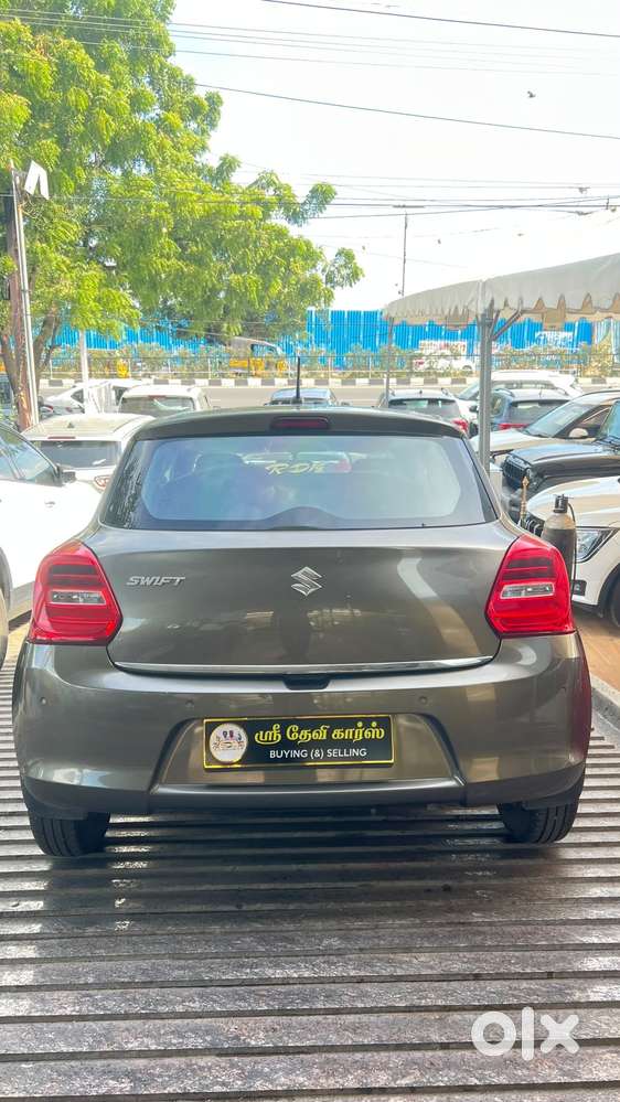 Maruti Suzuki Swift Vxi + Manual, 2022, Petrol