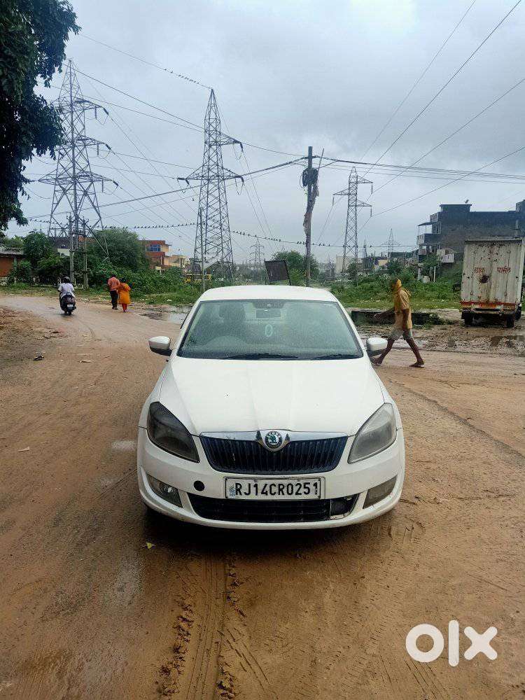 Skoda Rapid 1.5 Tdi Cr Elegance Plus, 2012, Diesel