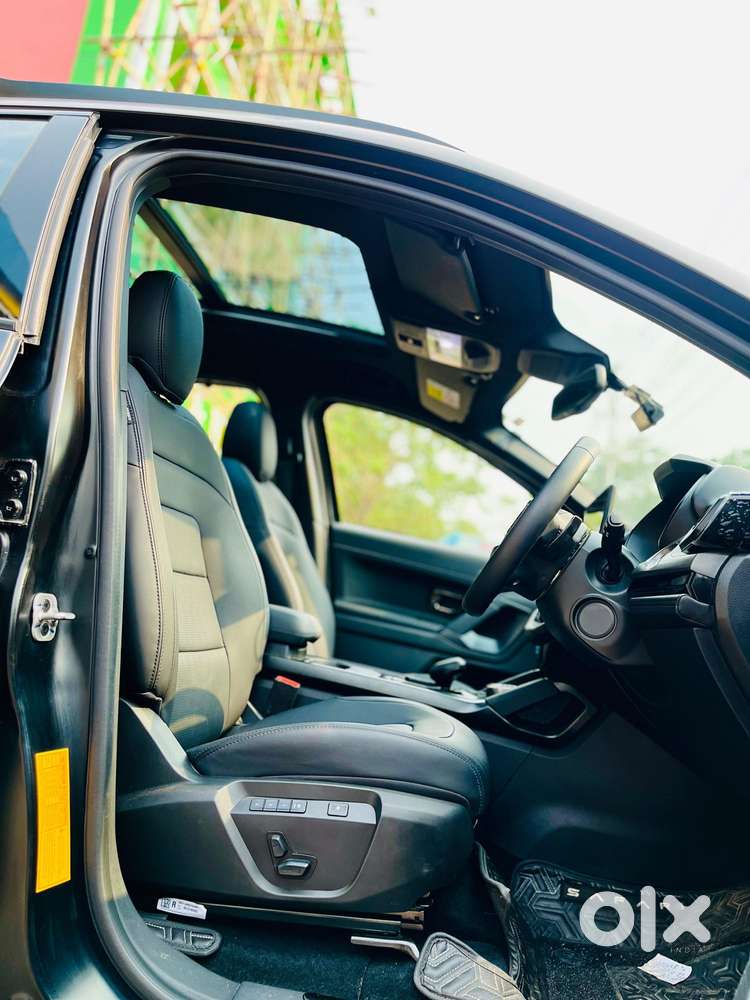 Tata Safari Accomplished X Plus 7 Str Stealth Edition At, 2025, Dies..