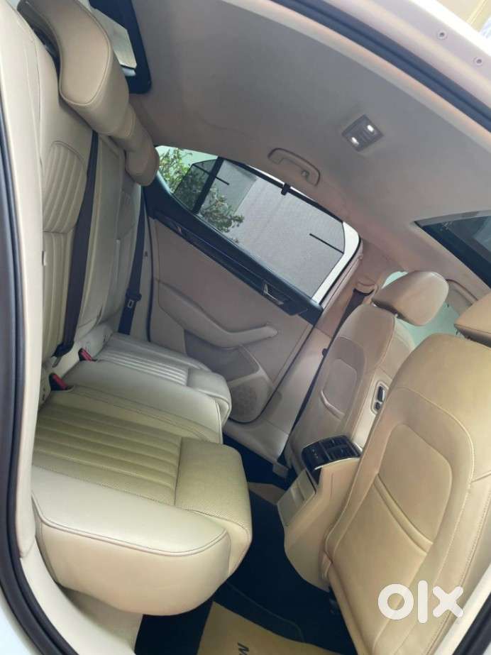 Skoda Superb Lk 1.8 Tsi At, 2020, Petrol