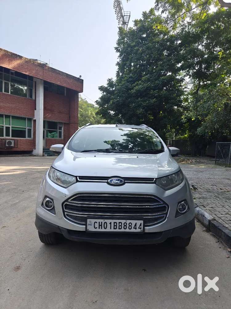 Ford Ecosport 2015 Titanium Petrol – 90k Km  Well Maintained