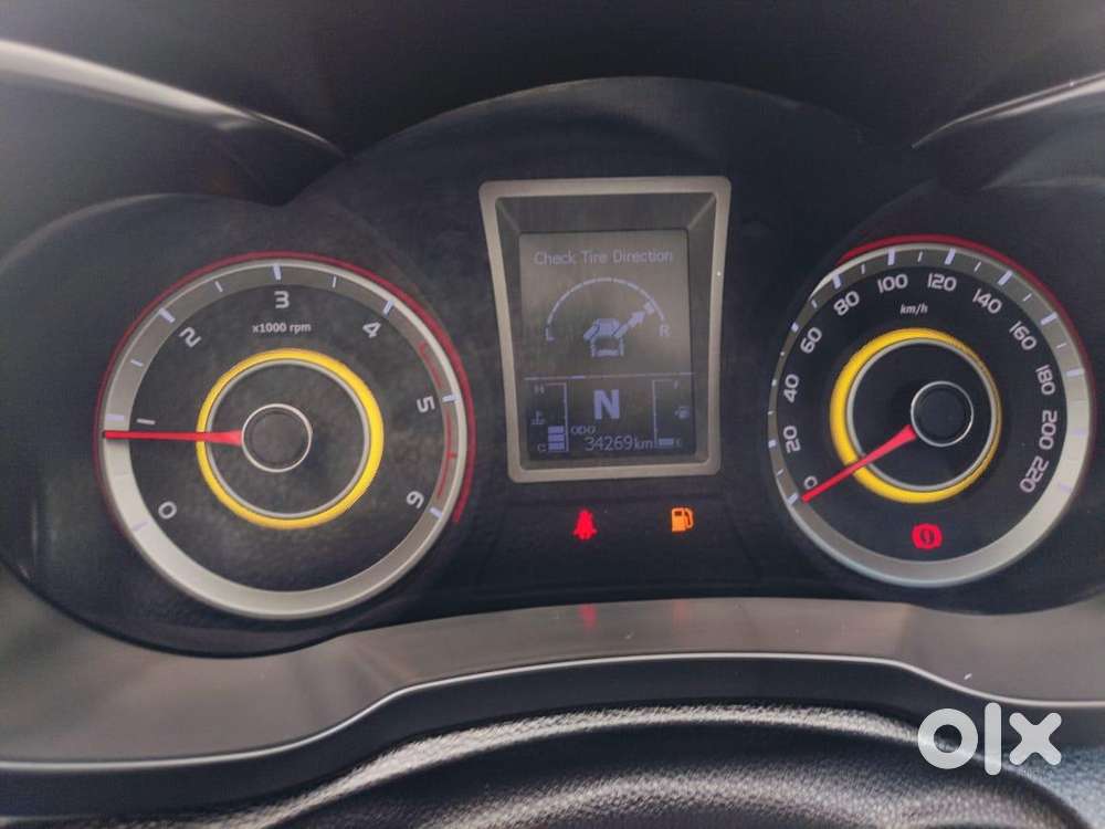 Mahindra Xuv300 W6 Diesel, 2023, Diesel