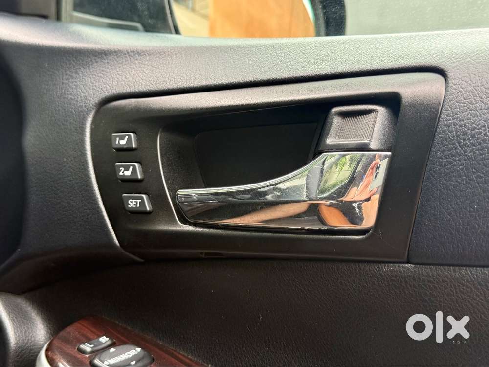 Toyota Camry Hybrid 2018 Mint Condition