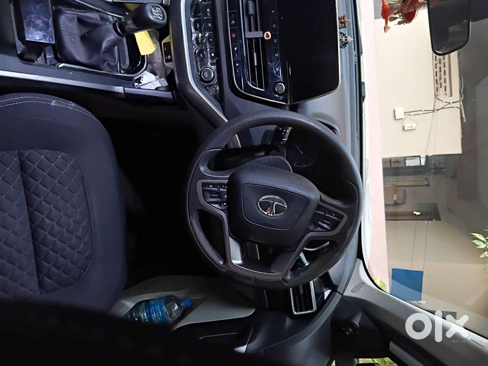 Tata, Safari, 2021,