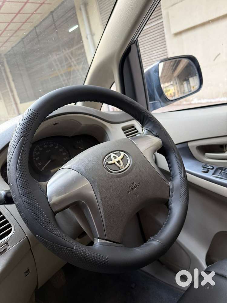Toyota Innova 2.5 G (diesel) 8 Seater, 2014, Diesel