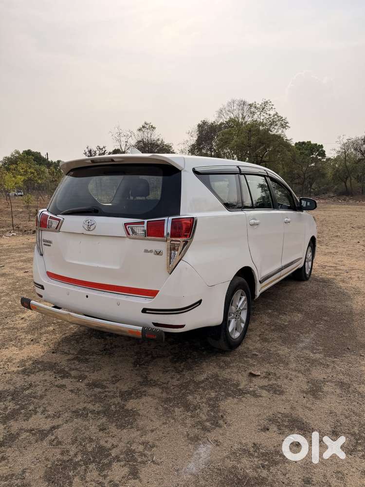 Toyota Innova Crysta 2.4 V, 2017, Diesel