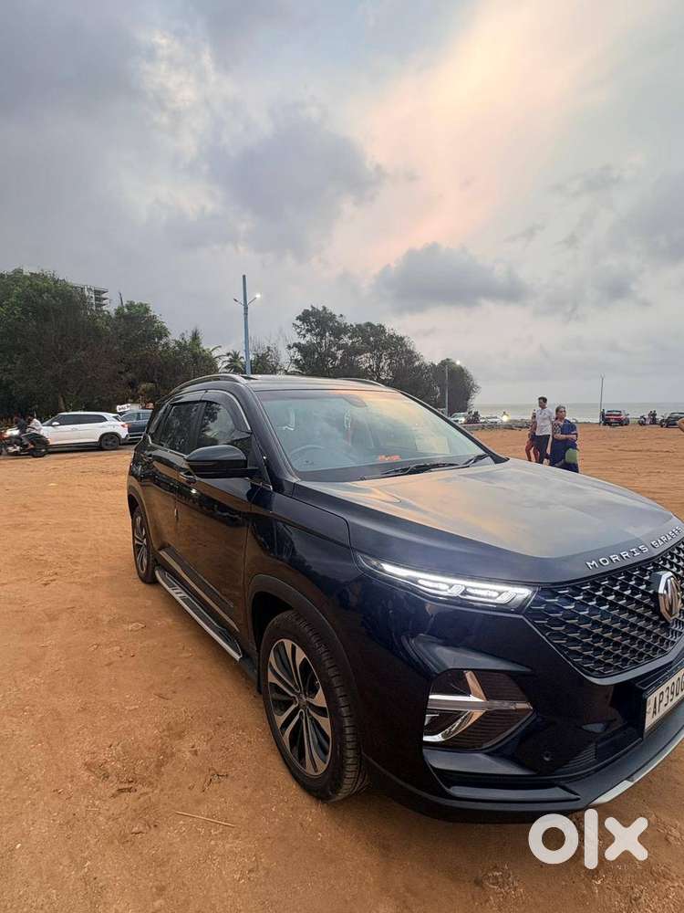 Mg Hector Plus 2022 Diesel 11800 Km Driven