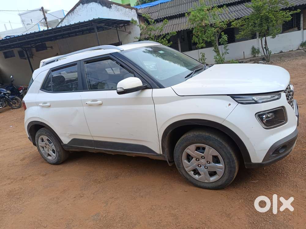 Hyundai Venue S 1.2 Petrol, 2021, Petrol