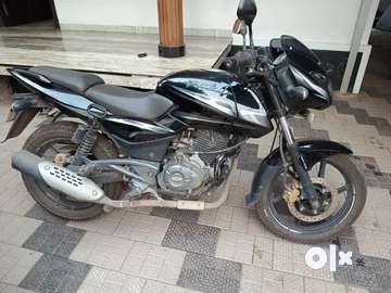 Pulsar 150 twin cheap disc battery price